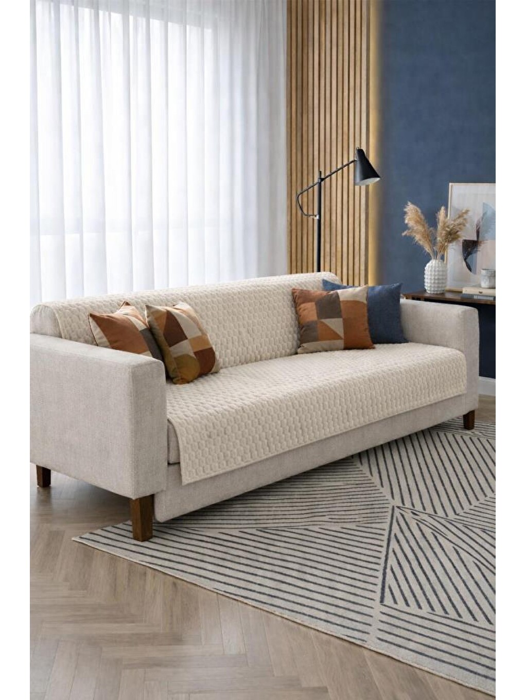 Ekru Liva Pelüş Kaymaz Tabanlı Koltuk Örtüsü 170x215 Cm Krem