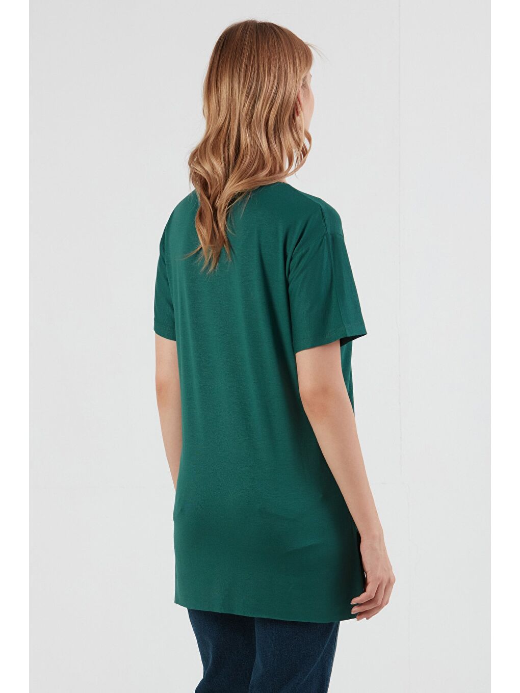 Yeşil Basic V Yaka Yanları Yırtmaçlı Elastanlı Salaş Tişört-2