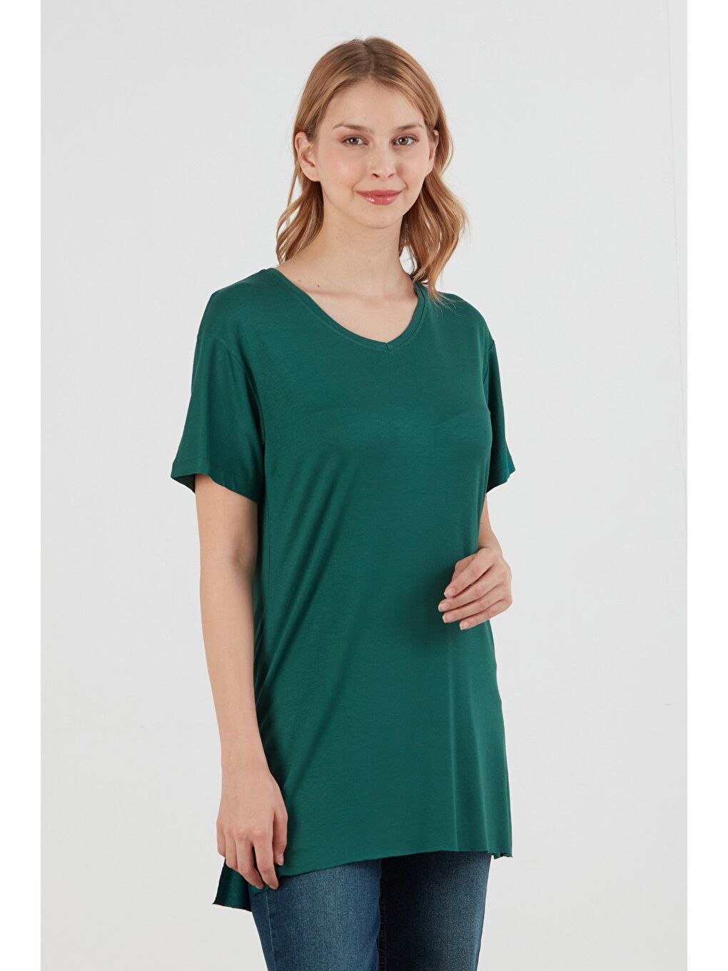 Yeşil Basic V Yaka Yanları Yırtmaçlı Elastanlı Salaş Tişört-3