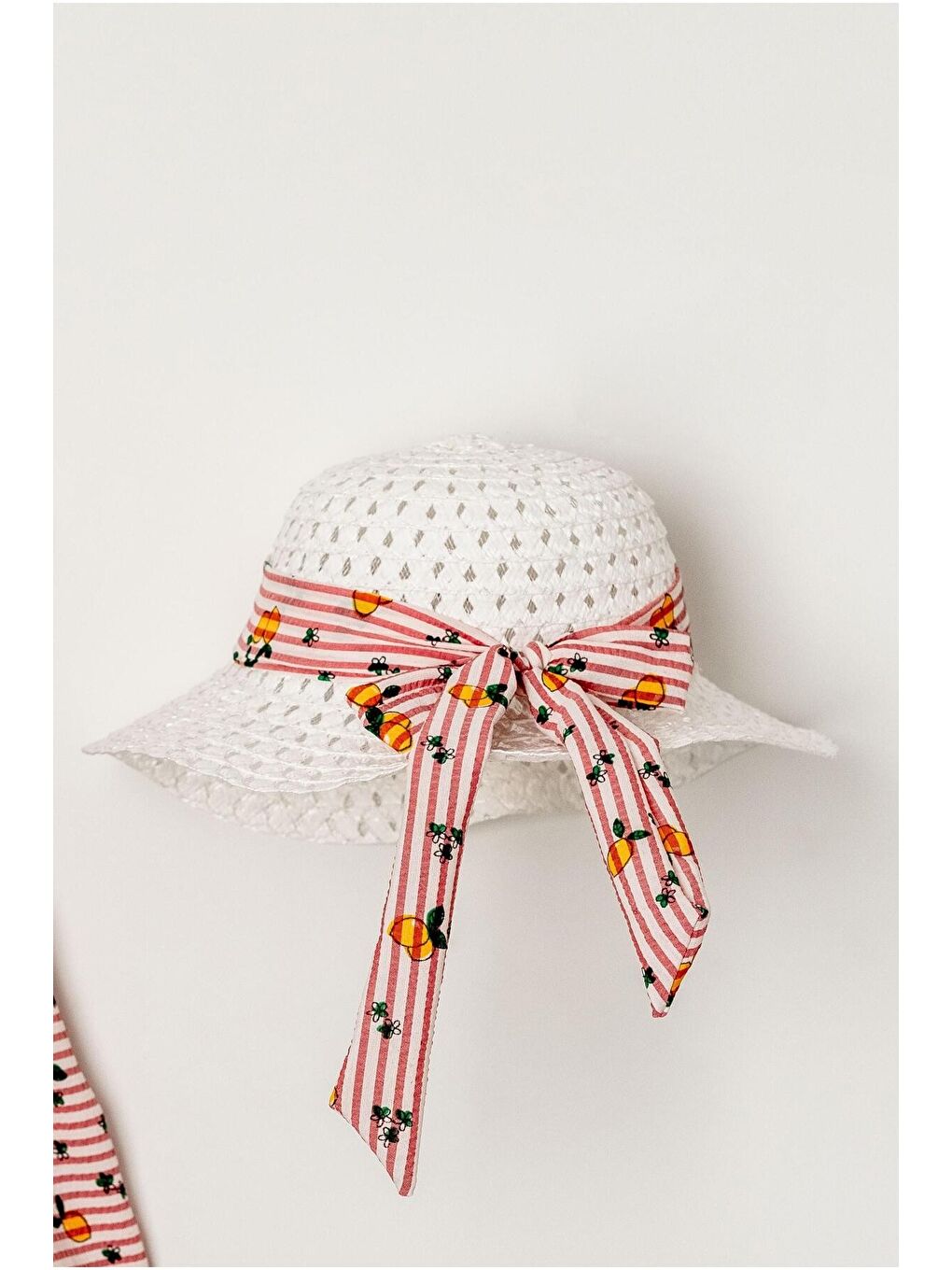 Fuşya Tatlı Limon Desenli Şapkalı Fiyonklu Kız Bebek Elbisesi-4