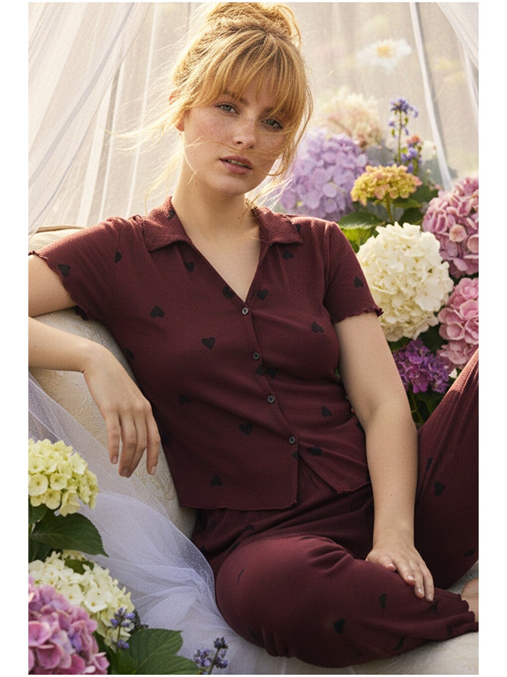 Bordo Yakalı Düğmeli Fitilli Kaşkorse Örme Pijama Takım 26120501