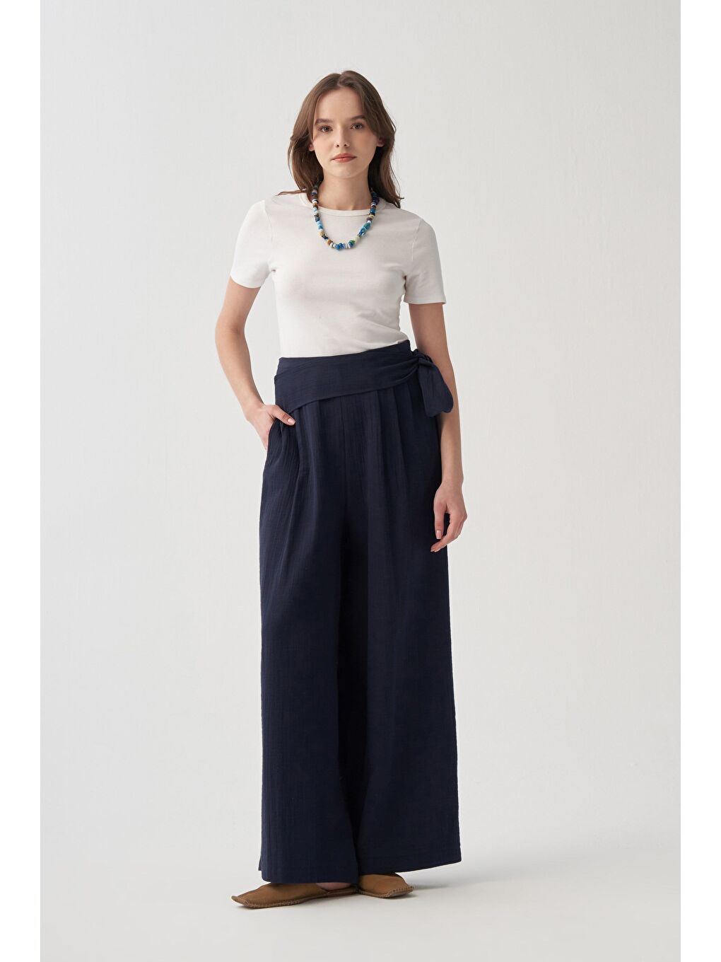 Lacivert-Belden Bağlama Detaylı Müslin Pantolon-1