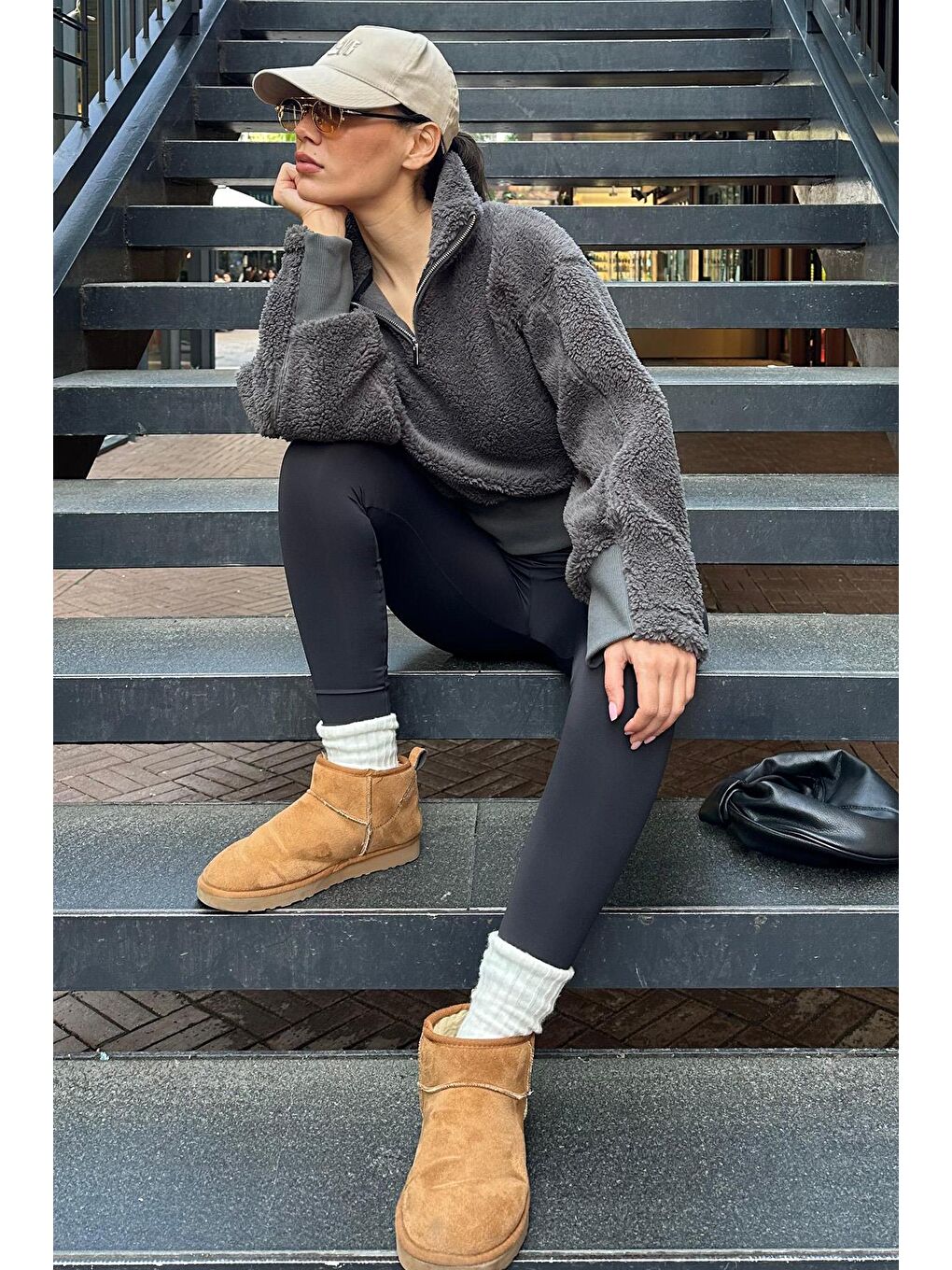 Gri Füme Fermuar Yaka Kürklü Kadın Sweatshirt Mg2261-6