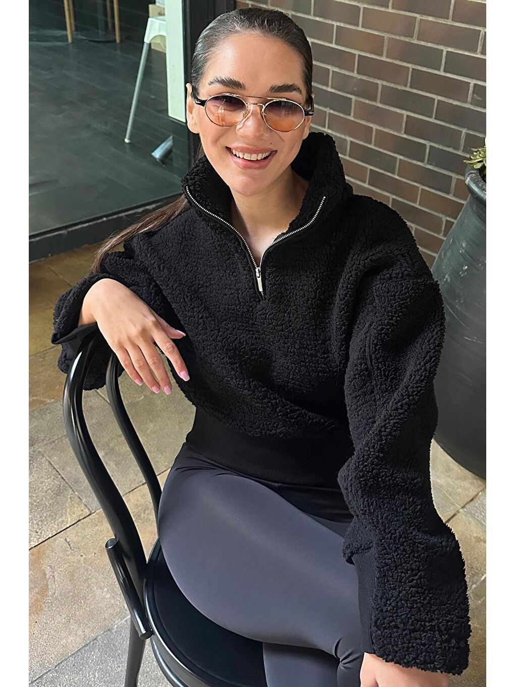 Siyah Fermuar Yaka Kürklü Kadın Sweatshirt Mg2261