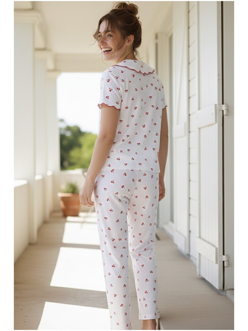 Beyaz Yakalı Düğmeli Fitilli Kaşkorse Örme Pijama Takım 26120503-2