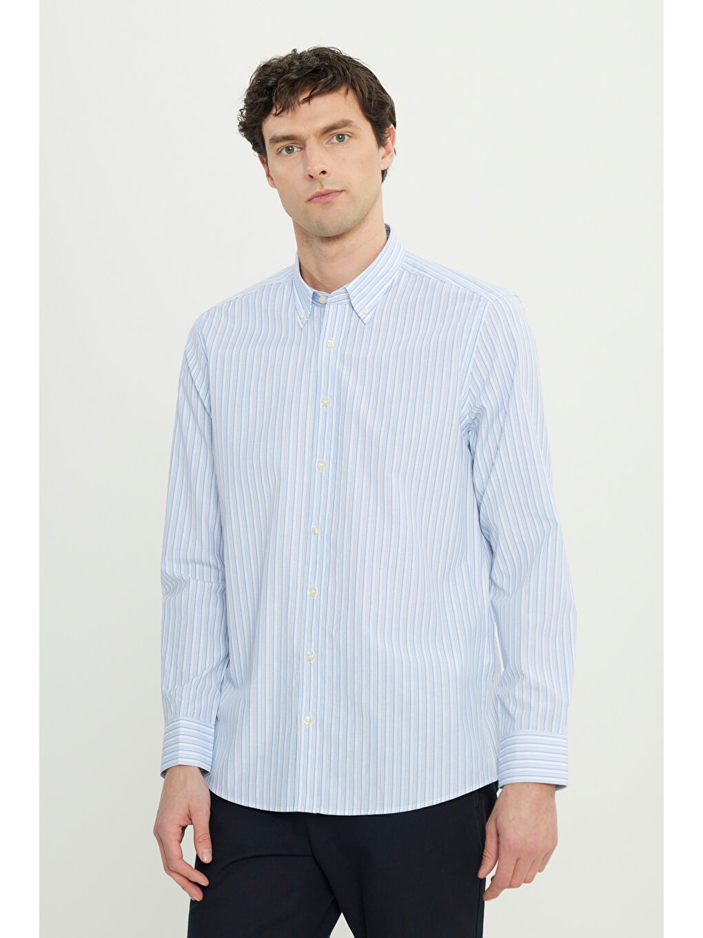 Erkek Beyaz-Mavi Slim Fit Dar Kesim Klasik Yaka Pamuklu Armürlü Gömlek-2