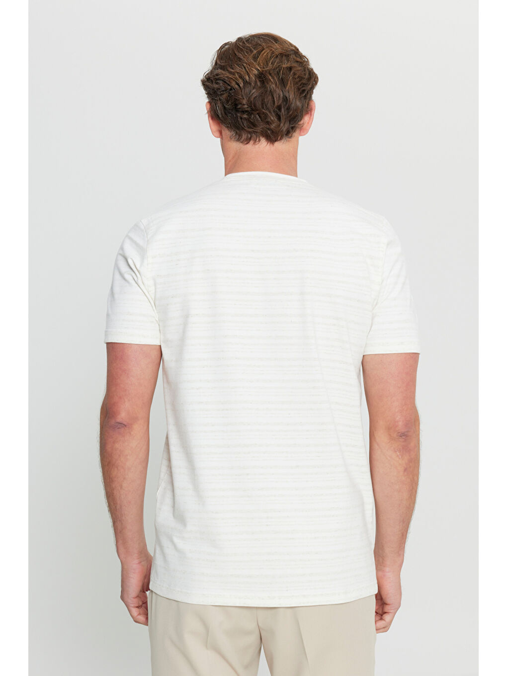 Erkek Ekru Pamuklu Slim Fit Dar Kesim Bisiklet Yaka Esnek Tişört-4