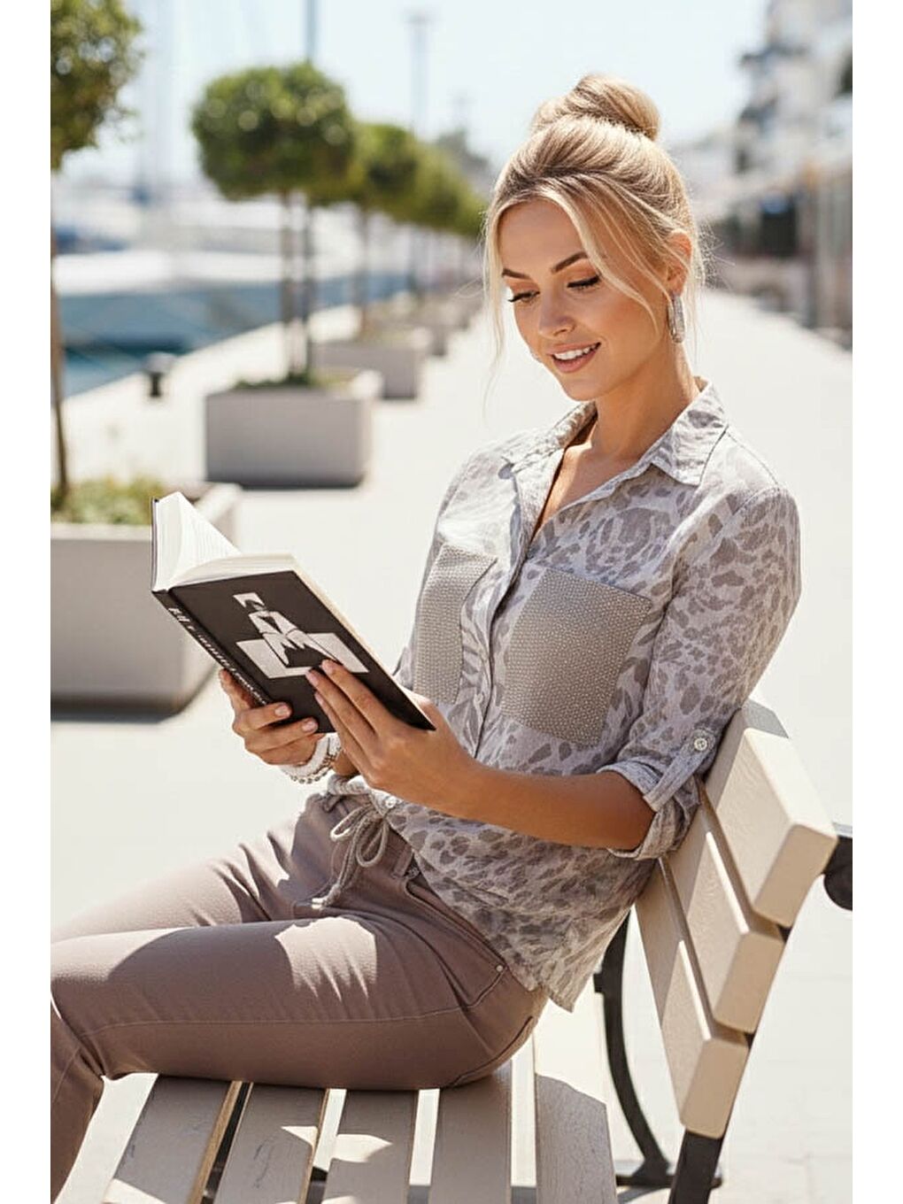 İtalyan Bej Gömlek Yaka Düğmeli 3/4 Kol Desenli Düğmeli Pullu Cepli Viskon Dokuma Gömlek 70 60-4