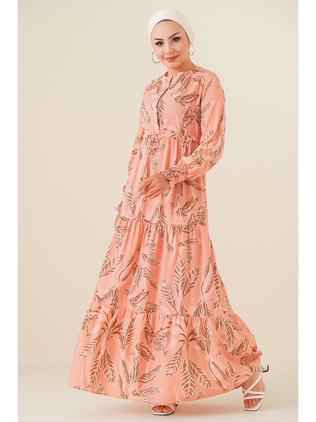 Pembe 2145 Desenli Tesettür Elbise - Pudra-1