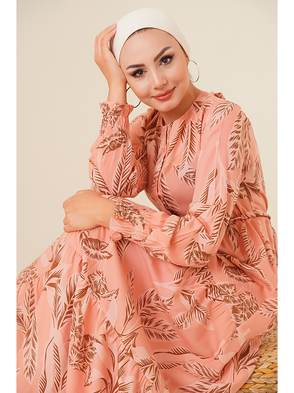 Pembe 2145 Desenli Tesettür Elbise - Pudra-2