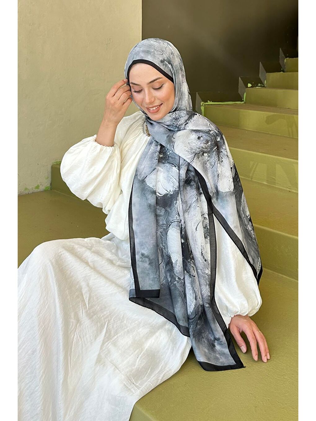 Bohem Çiçek Desen Soft Şal Siyah-2