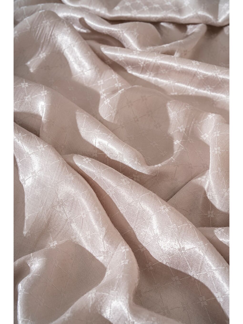 Ekru Kadın Küçük Kareli Modal Floş Şal-1