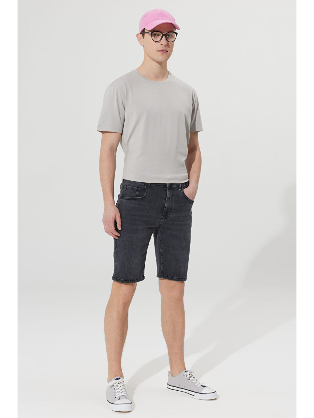 Erkek Gri Slim Fit Dar Kesim Pamuklu Esnek Denim Şort-3