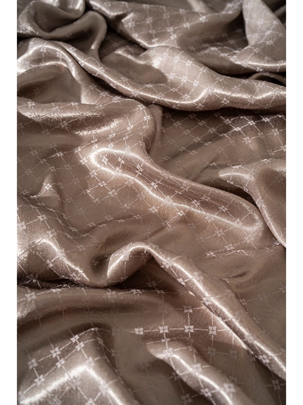 Kahverengi Kadın Küçük Kareli Modal Floş Şal-1