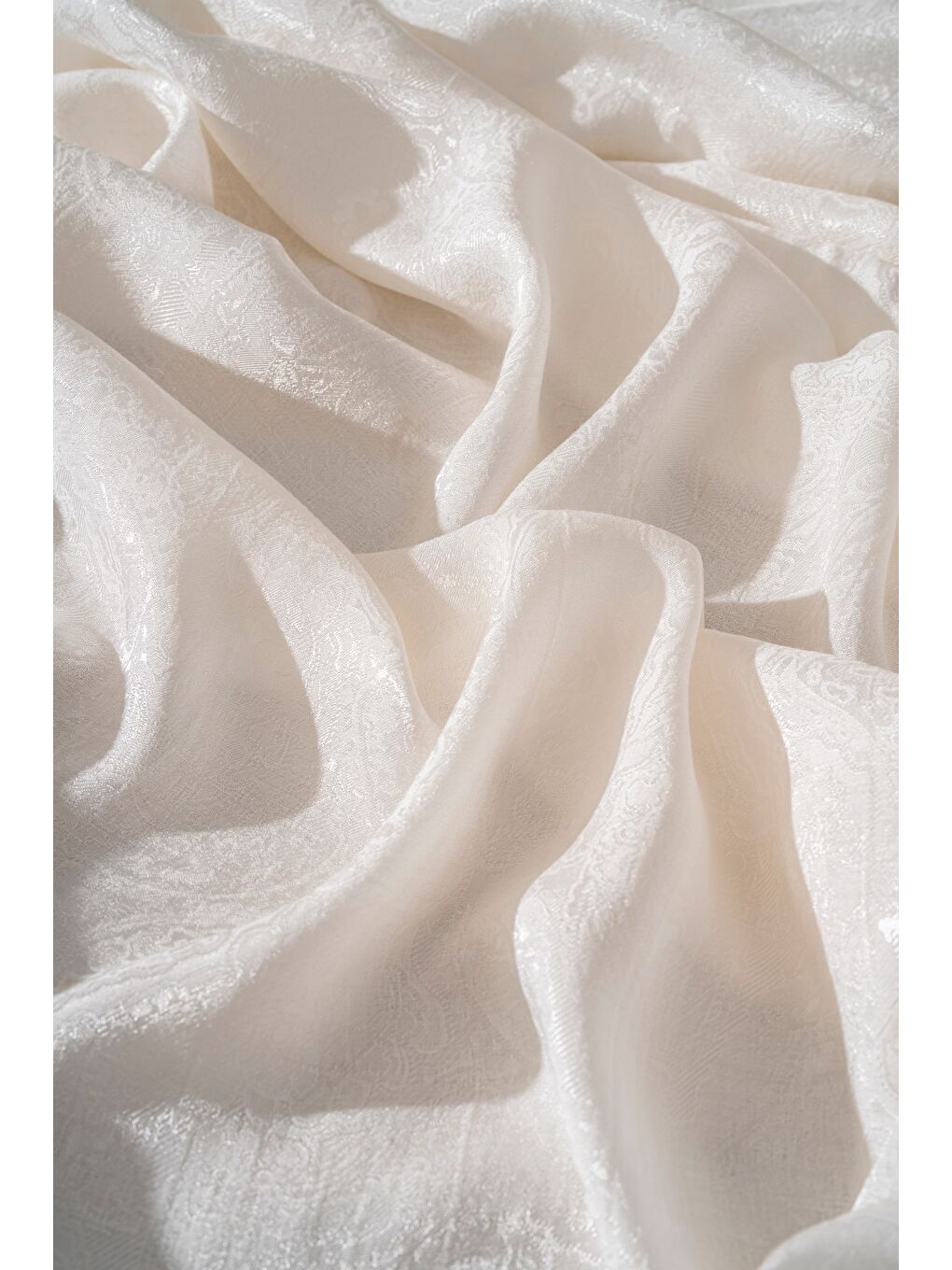 Ekru Kadın Libissa Modal Floş Şal-1