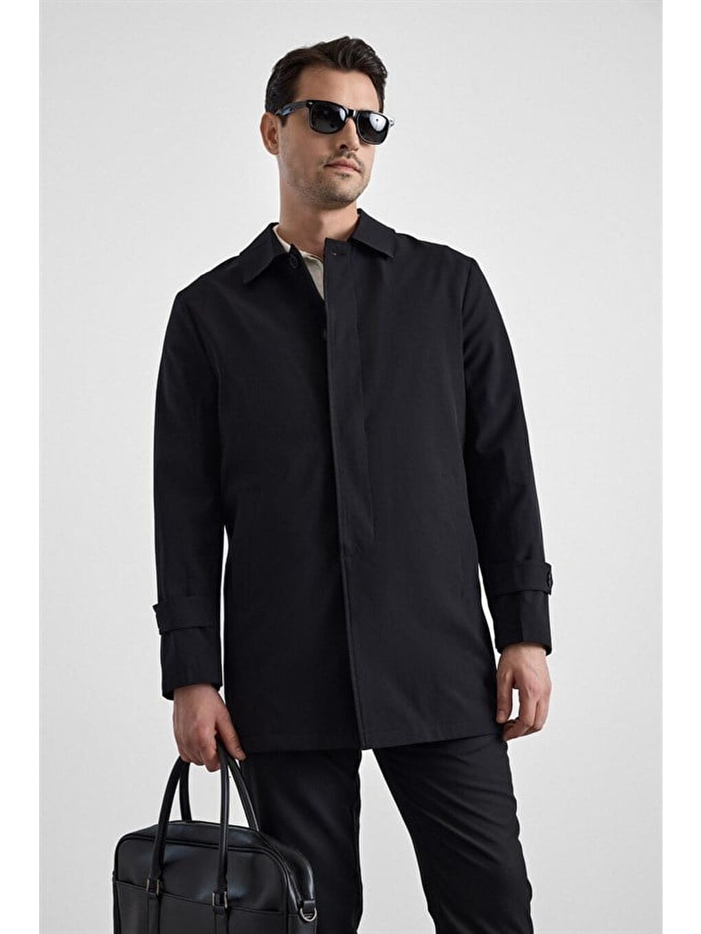 Siyah Slim Bebe Yaka Düz Yan Cepli Düğmeli Dolgusuz Standart Mont-3