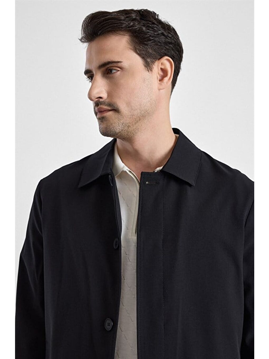 Siyah Slim Bebe Yaka Düz Yan Cepli Düğmeli Dolgusuz Standart Mont-4