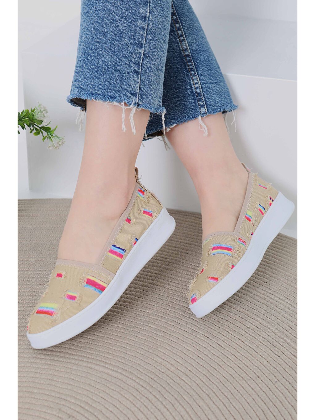 Kadın Bej Kare Renk Detaylı Babet - 27078-1