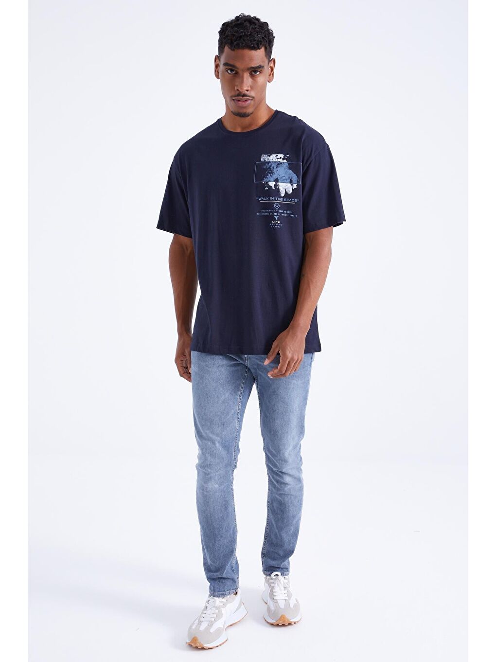 TOMMYLIFE Lacivert Baskı Detaylı O Yaka Erkek Oversize T-Shirt  - 88099 - 4