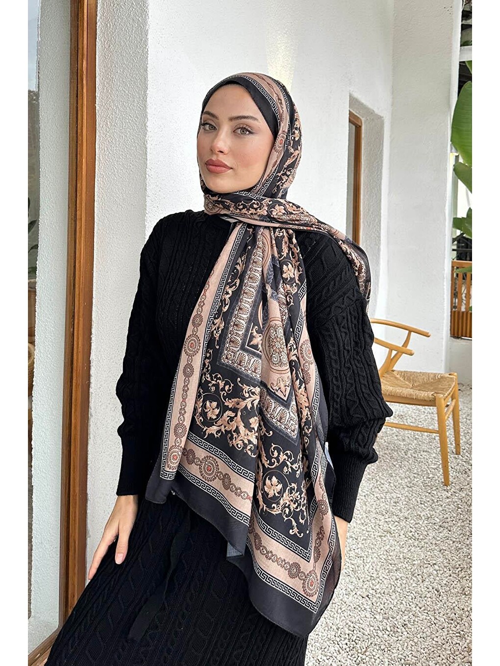 Versa Desen Pamuk Şal Siyah Vizon
