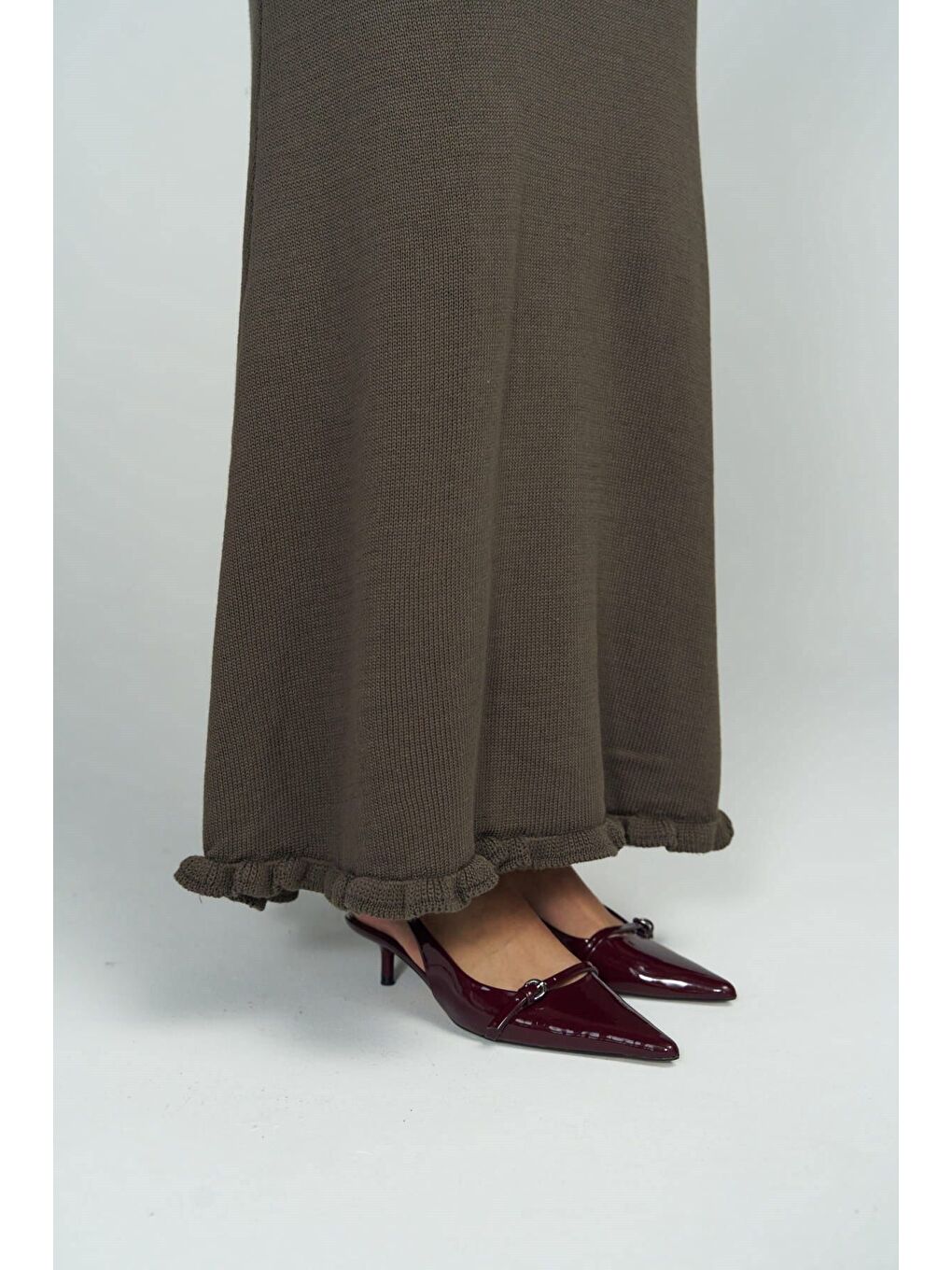 Kahverengi Angela Sırt Dekolteli Kahve Triko Elbise-6