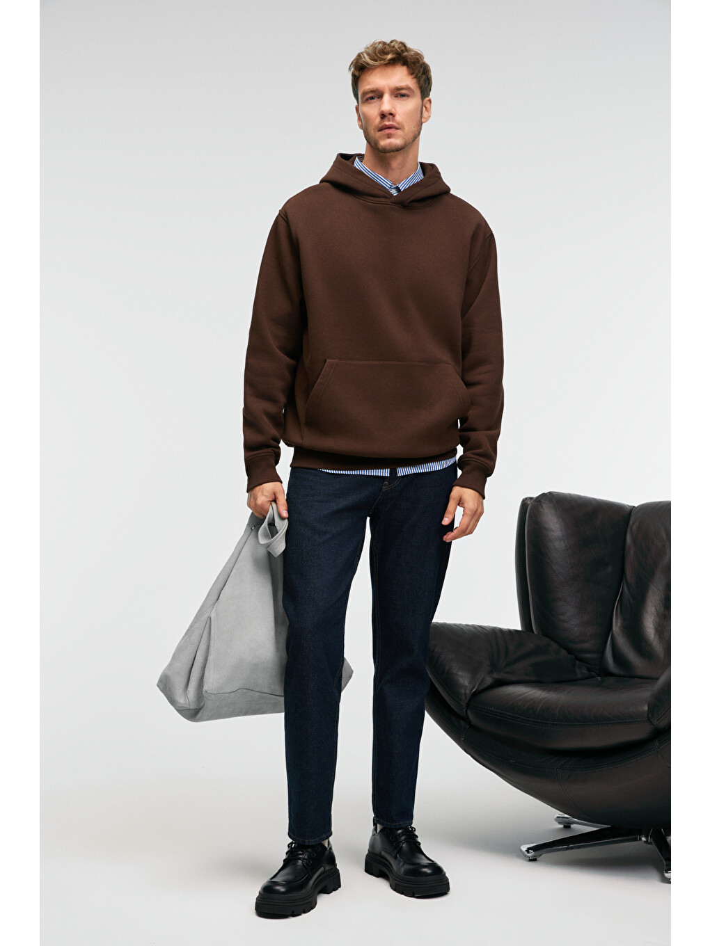 Kahverengi Amos Erkek Yumuşak Kumaşlı 3 İplik Oversize Kapüşonlu Kanguru Cepli Acı Kahve Sweatshirt-1