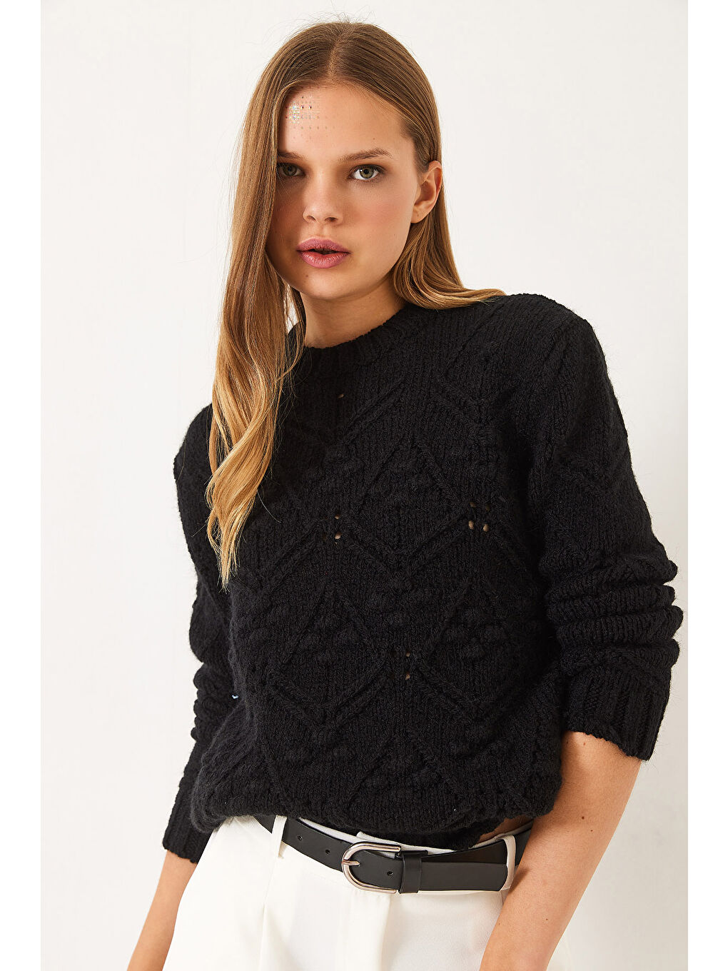 Siyah Kadın Ponpon Detaylı Triko Kazak-1