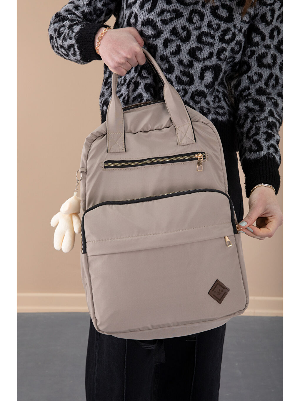 Bej Çok Fonksiyonlu Aksesuarlı Bebek Bakımı & Anne Sırt Çantası 20237-2