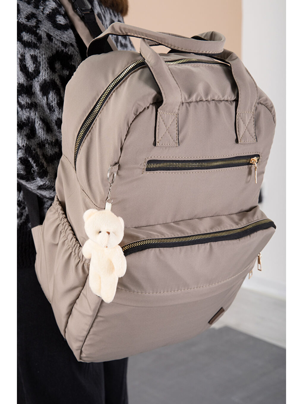 Bej Çok Fonksiyonlu Aksesuarlı Bebek Bakımı & Anne Sırt Çantası 20237-4