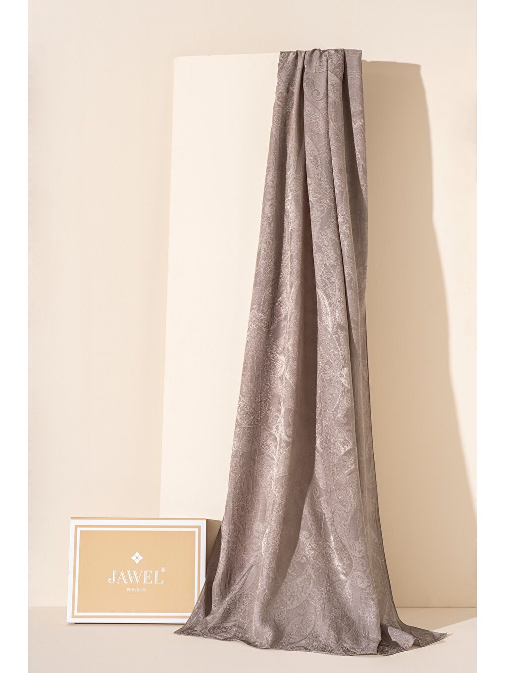 Kahverengi Kadın Pirsus Modal Floş Şal