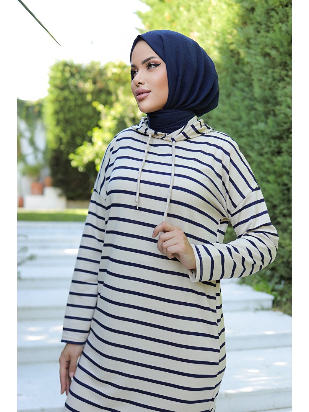 Kadın Bisiklet Yaka Çizgili Armalı Tunik - 26564 Lacivert - 26564-2
