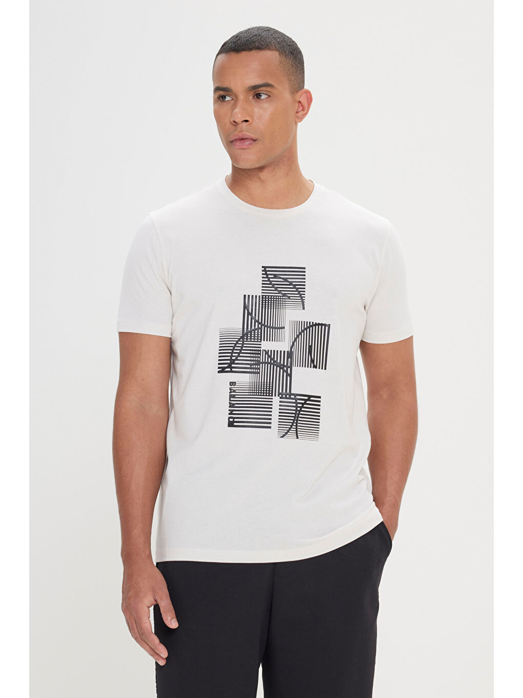 Erkek Açık Gri Standart Fit Normal Kesim %100 Pamuk Baskılı Bisiklet Yaka Tişört