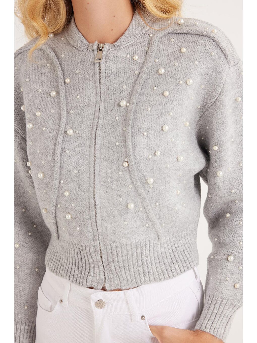 Kadın Regular Fit Klasik Kesim İnci İşlemeli Gri Hırka-2