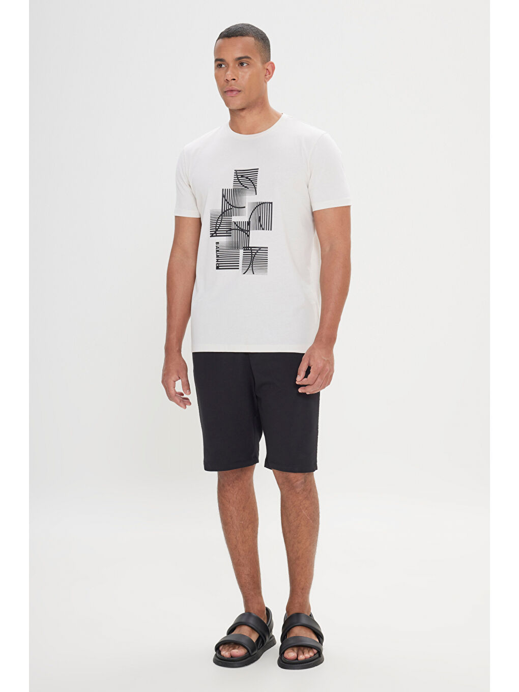 Erkek Açık Gri Standart Fit Normal Kesim %100 Pamuk Baskılı Bisiklet Yaka Tişört-1