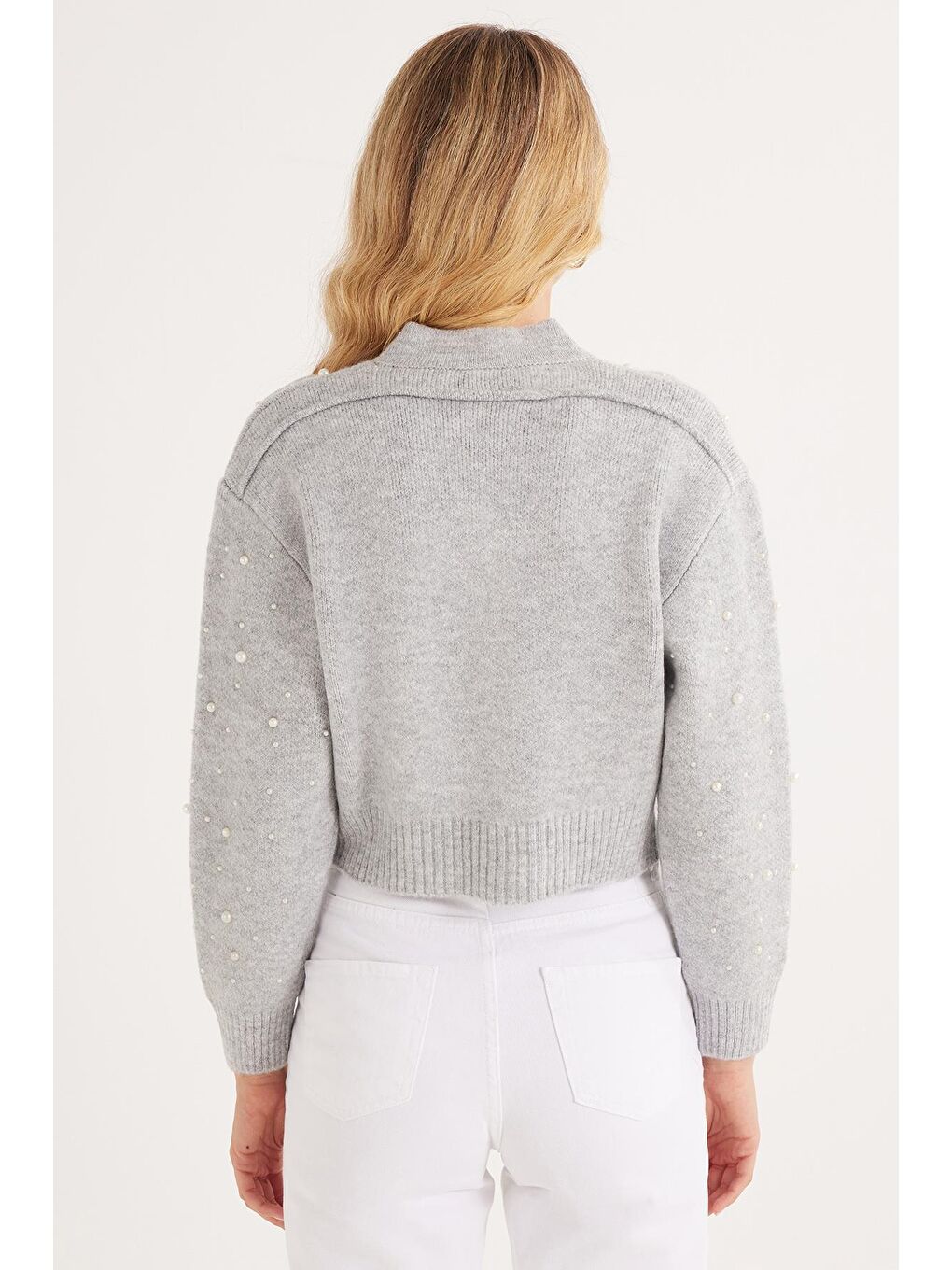 Kadın Regular Fit Klasik Kesim İnci İşlemeli Gri Hırka-6