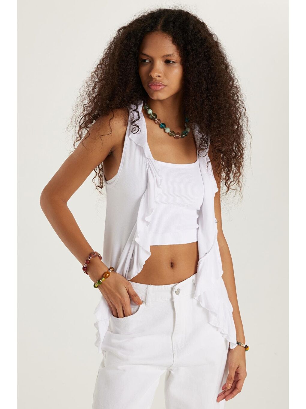 Kadın Slim Fit Dar Kesim Sıfır Kollu V Yaka Beyaz Hırka-3