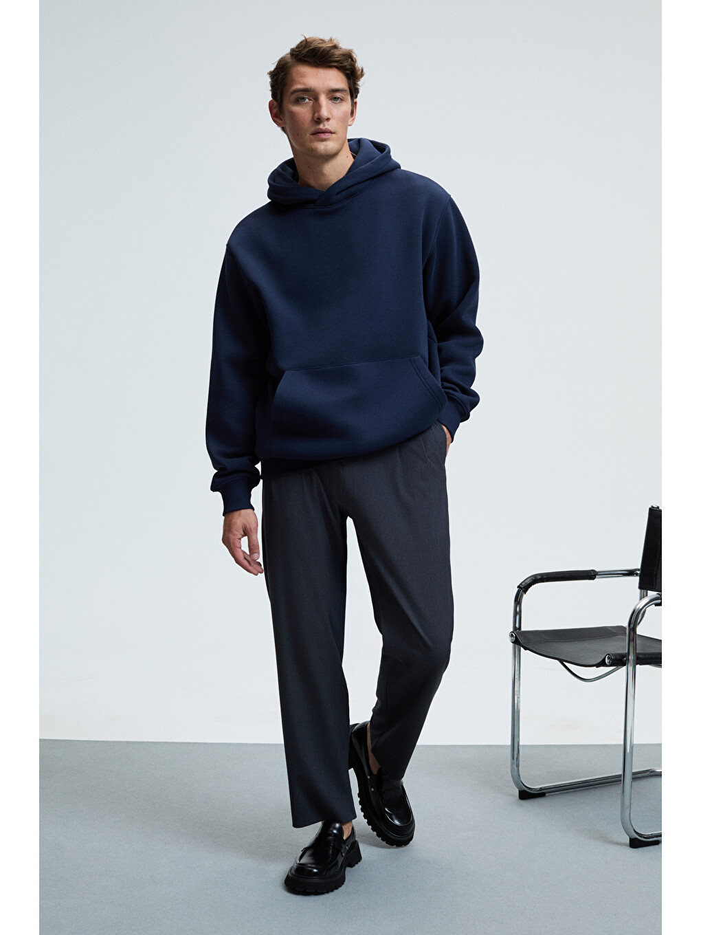 Amos Erkek Yumuşak Kumaşlı 3 İplik Oversize Kapüşonlu Kanguru Cepli Lacivert Sweatshirt-1