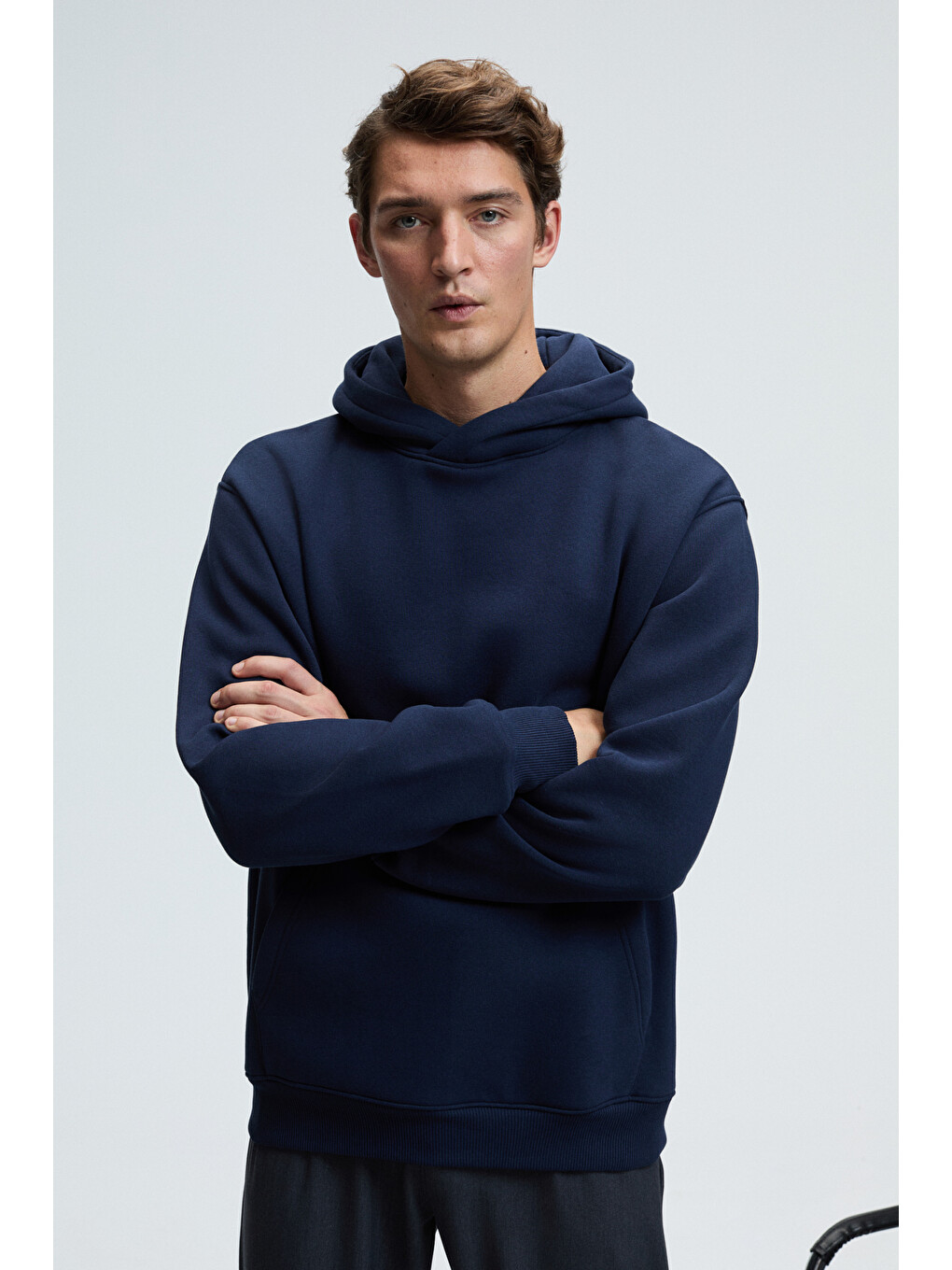 Amos Erkek Yumuşak Kumaşlı 3 İplik Oversize Kapüşonlu Kanguru Cepli Lacivert Sweatshirt-2