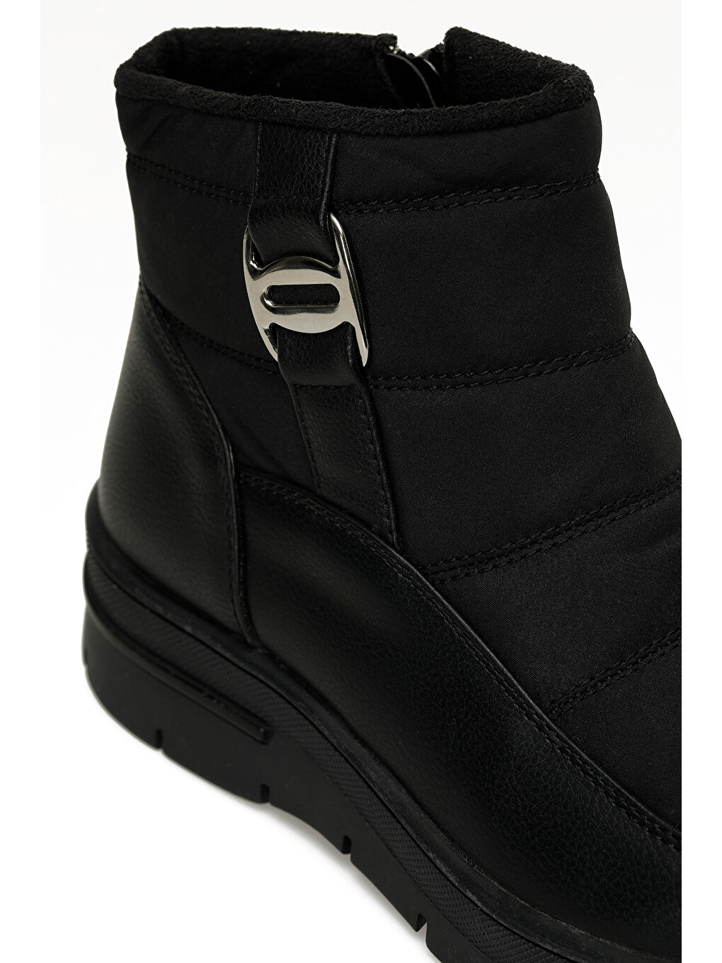 163141.Z5PR Siyah Kadın Bot-6