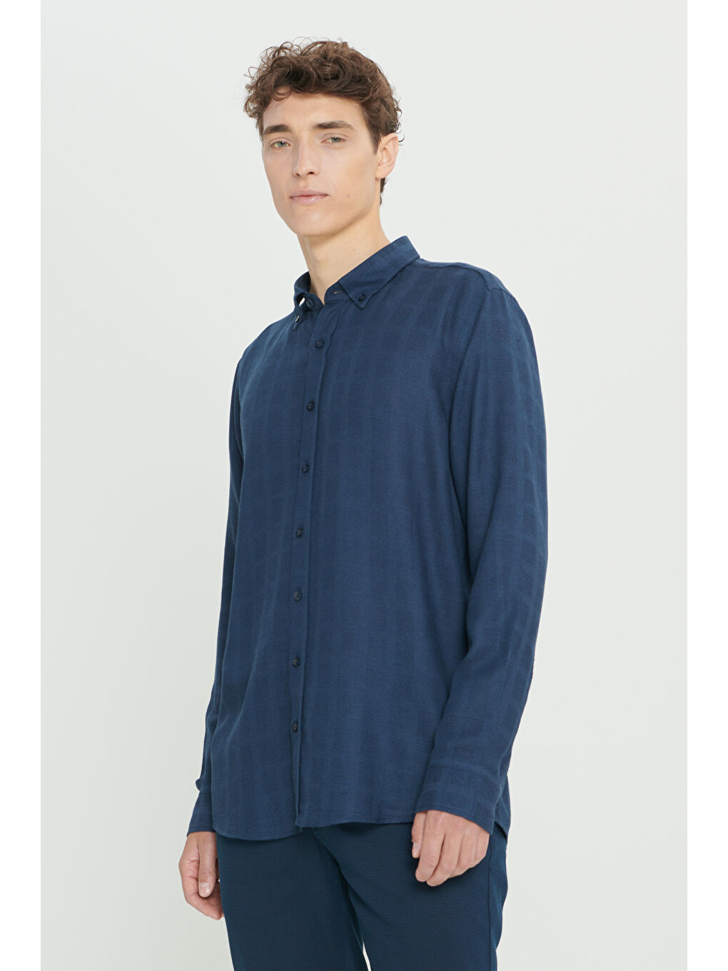 Erkek Lacivert Slim Fit Dar Kesim Klasik Yaka Kareli Pamuklu Gömlek-3