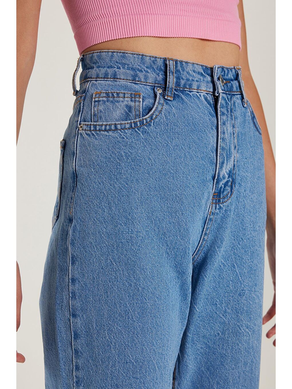 Kadın Regular Fit Cepli Geniş Paça Mavi Jean Jean Pantolon-1