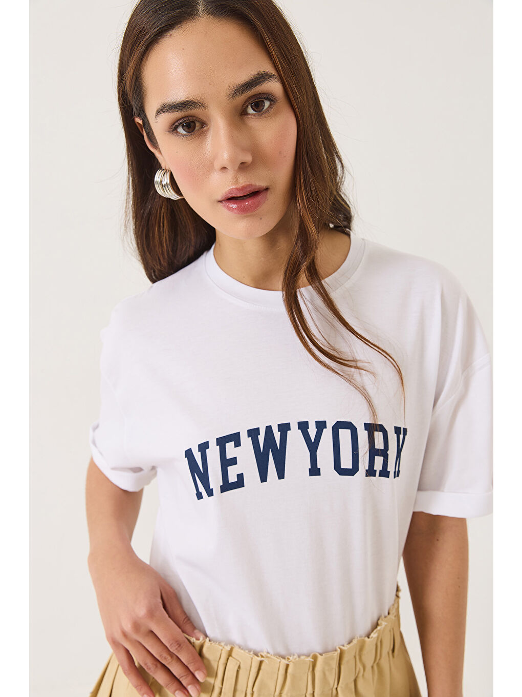 Beyaz Kadın New York Baskılı Bisiklet Yaka Oversize T-Shirt-1