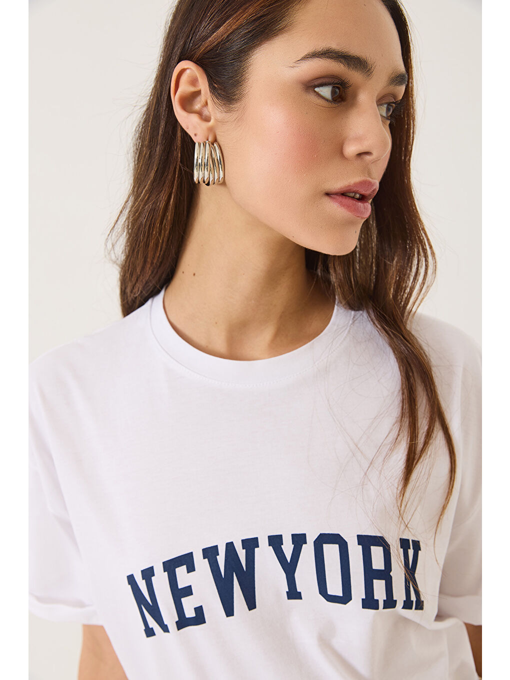 Beyaz Kadın New York Baskılı Bisiklet Yaka Oversize T-Shirt-3