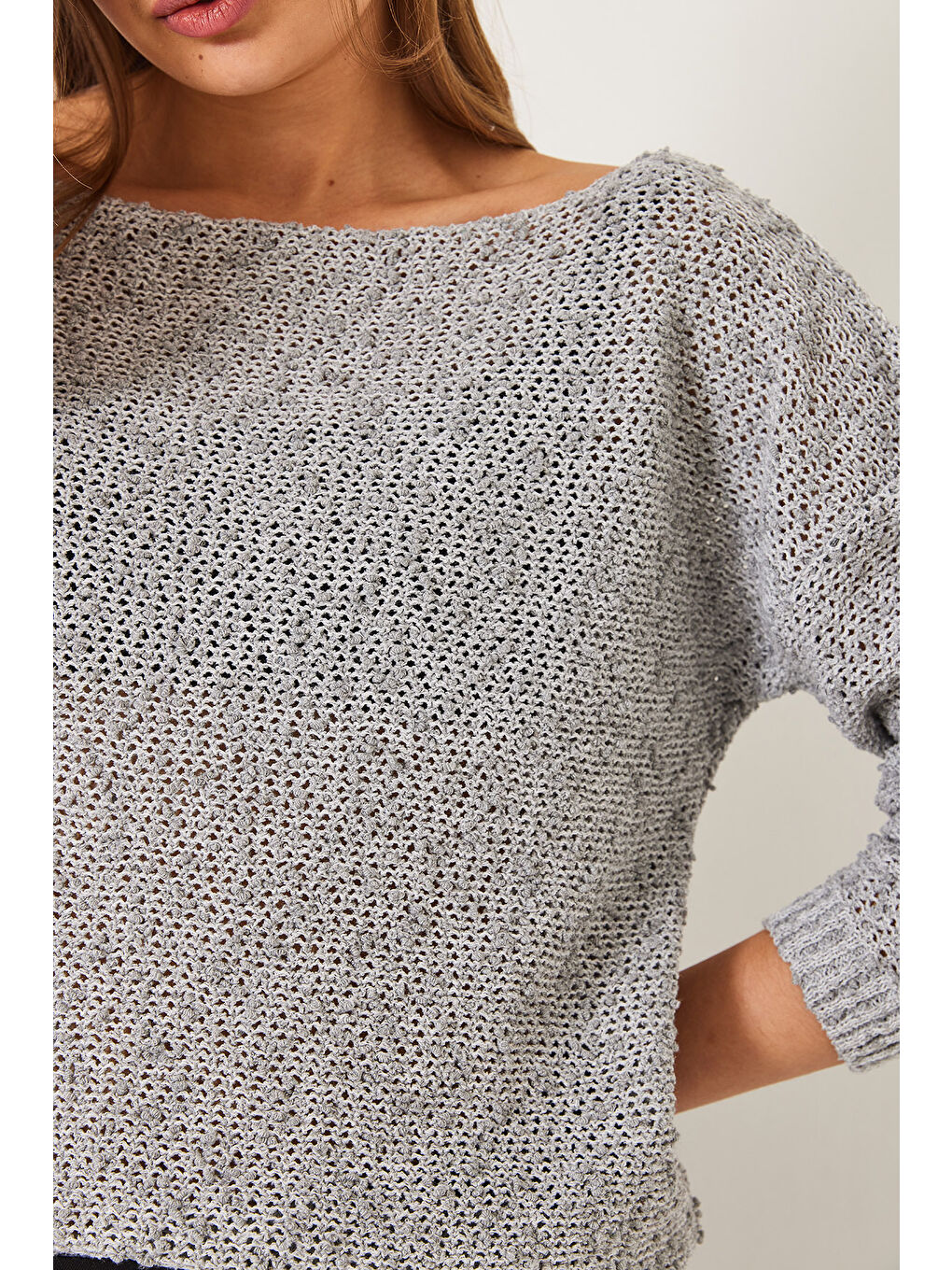 Gri Kadın Kayık Yaka File Detay Ajurlu Triko Bluz-6