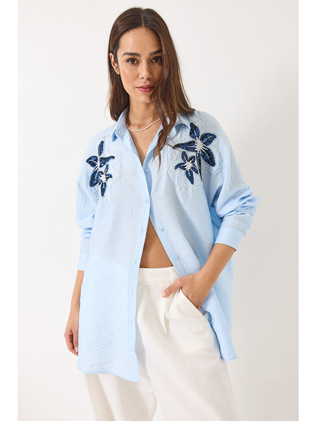 Mavi Kadın Çiçek Deseneli Pul Payet İşlemeli Oversze Aerobin Gömlek-2