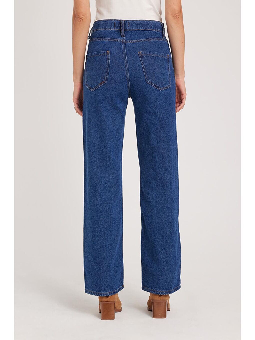 Kadın Regular Fit Klasik Kesim Pamuklu Bol Paça Koyu Mavi Jean Pantolon-6