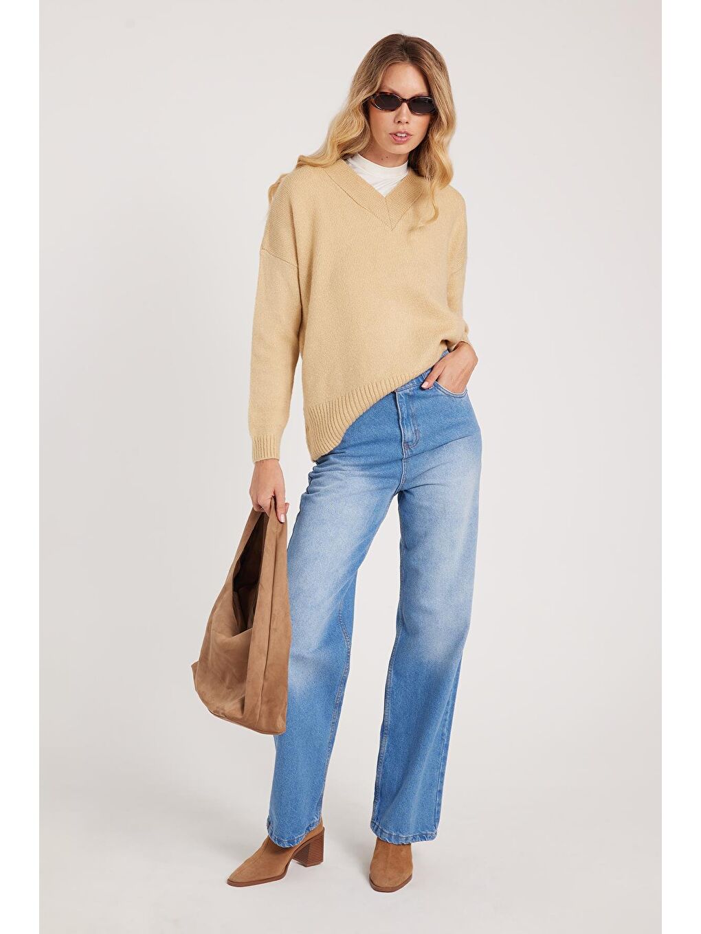 Kadın Regular Fit Klasik Kesim Pamuklu Bol Paça Mavi Jean Pantolon-1