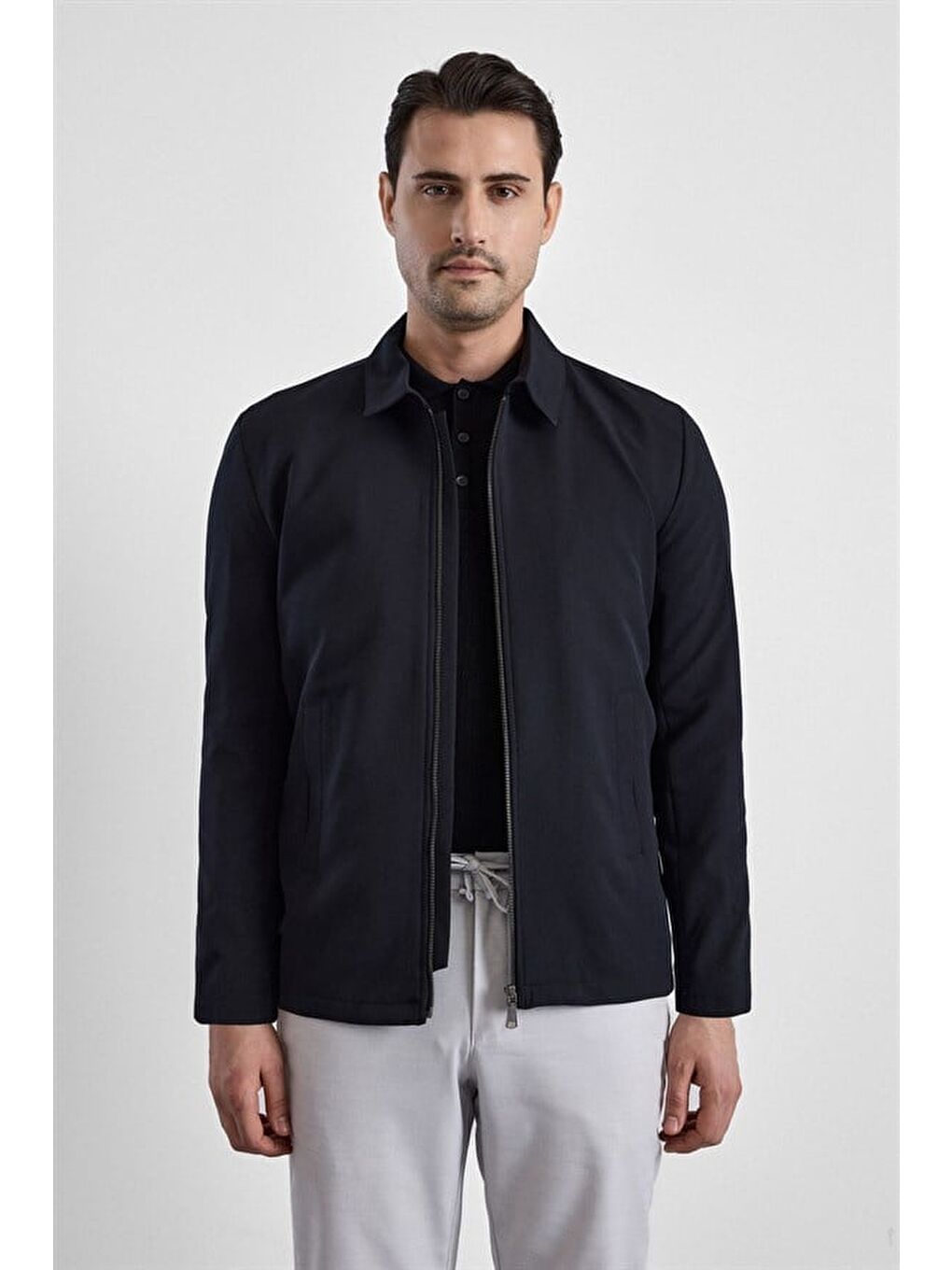 Siyah Slim Bebe Yaka Düz Yan Cepli Fermuarlı Dolgusuz Mont Ceket-2