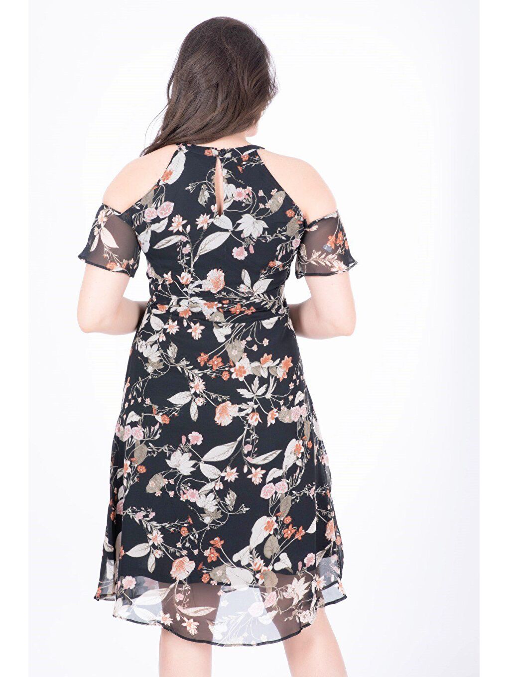 Siyah Omuzları Açık Astarlı Şifon Elbise-2