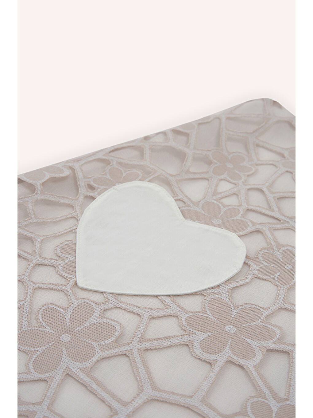 Kız Bebek Kalp Detaylı Çiçek Dokulu Bej Elbise-2